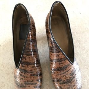 Snake pattern Amazing shoe!!!